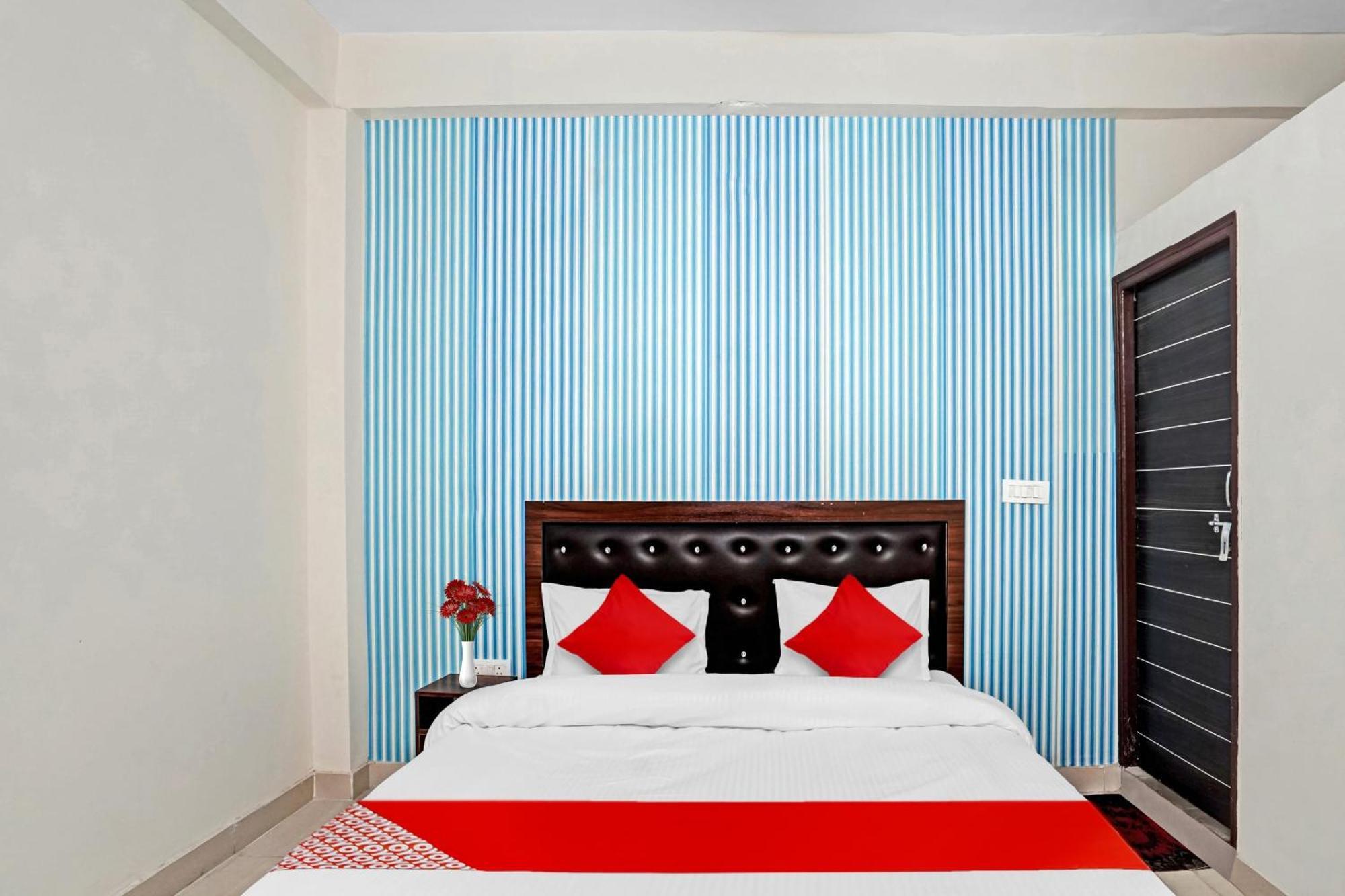 Hotel O Avs Hotel & Restaurant Noida Kültér fotó